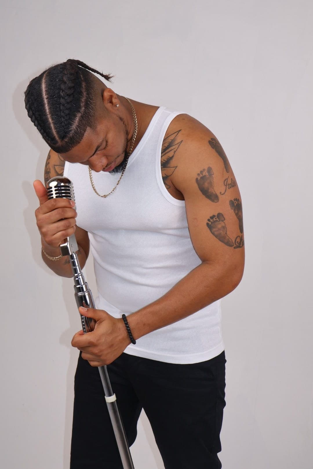 El Yane — Artista urbano latino